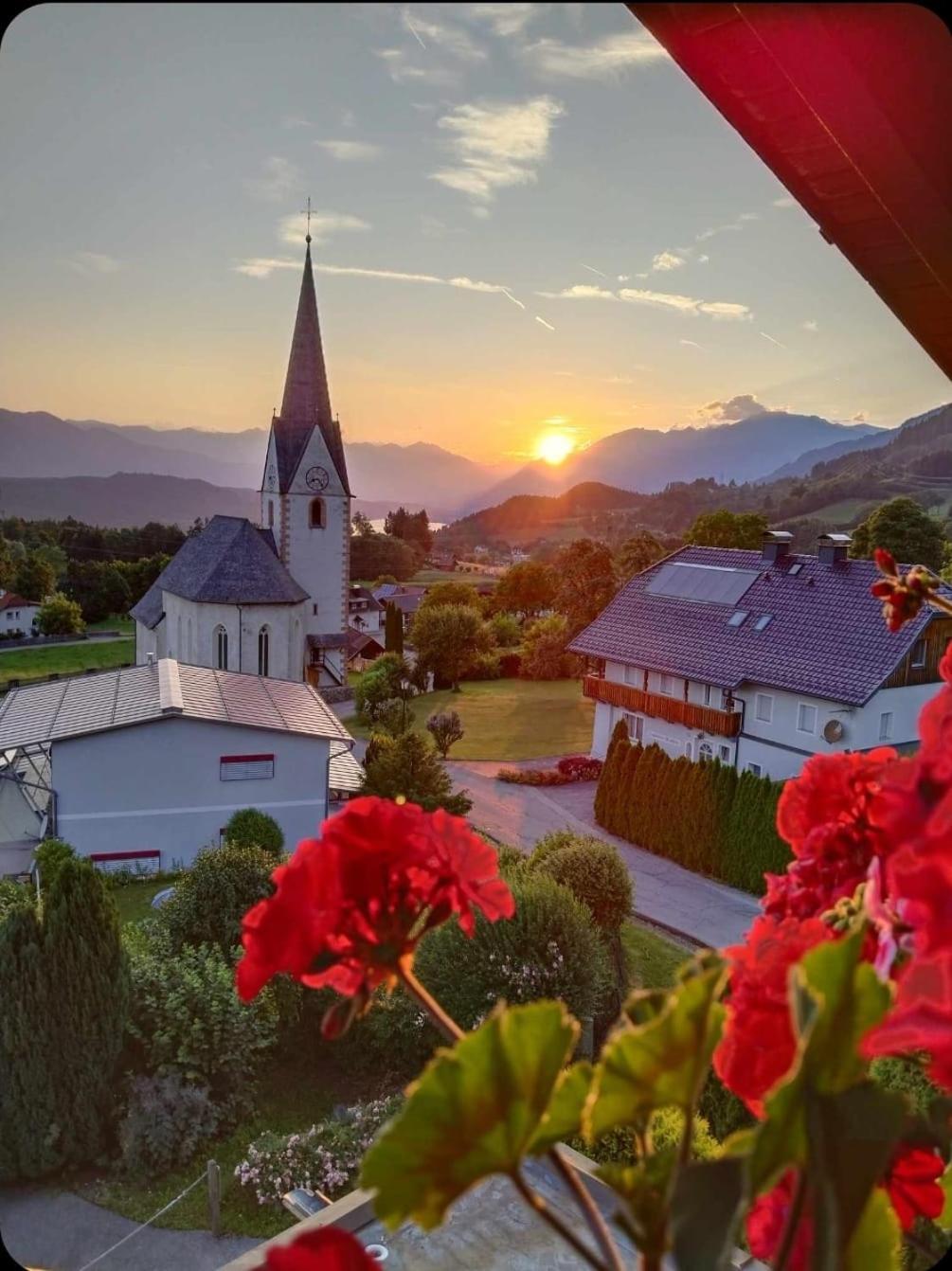 Hotel-Cafe-Restaurant Matzelsdorfer Hof Millstatt Exteriör bild